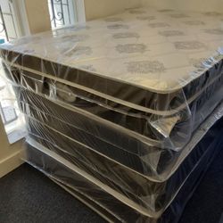 FULL REGULAR MATTRESS AND BOX SPRING 