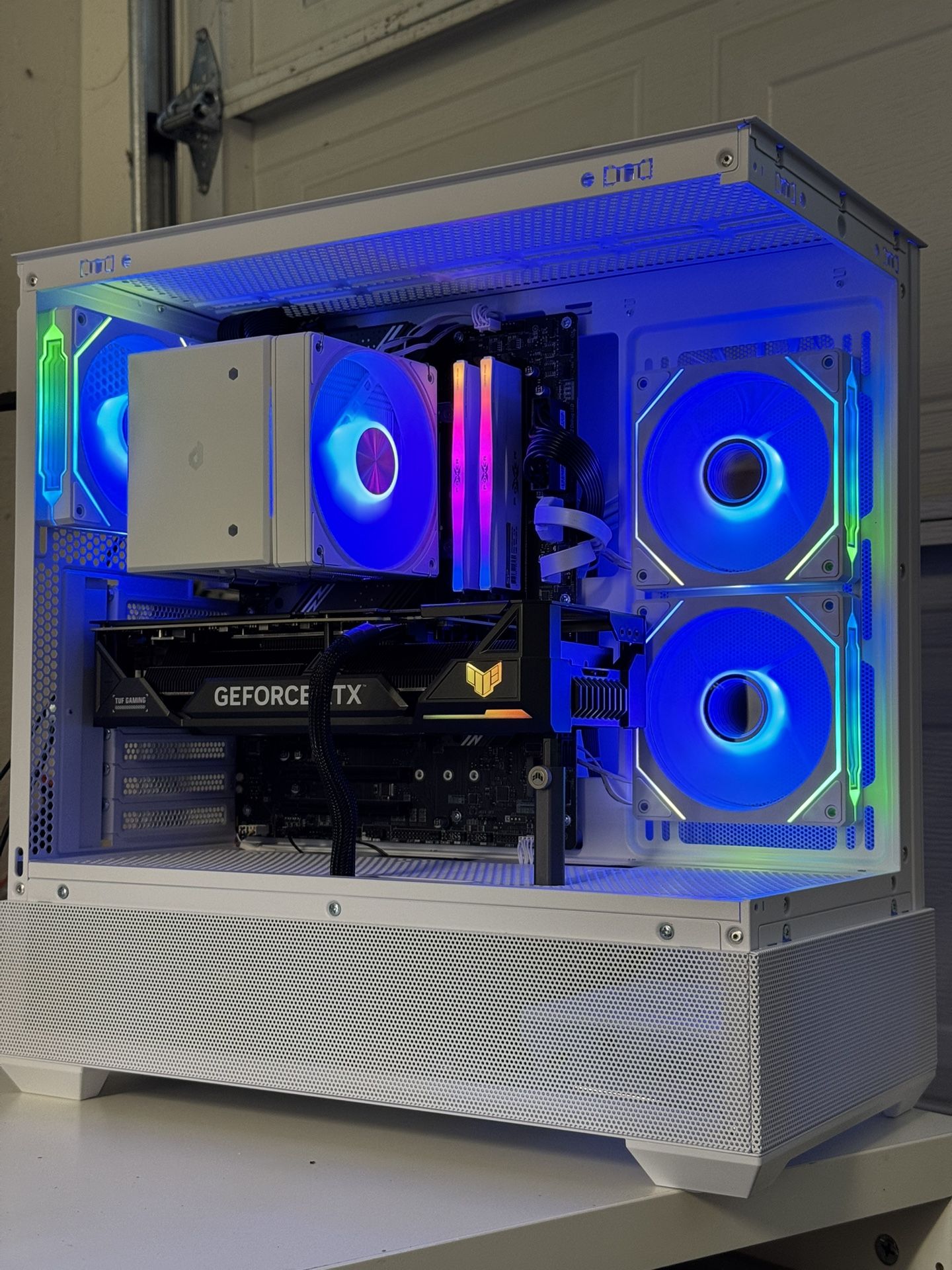 Intel I7-12700KF / RTX 4070 TI Gaming PC