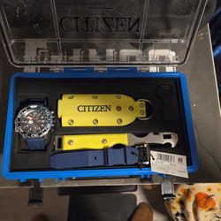 Citizen Promaster Aqualand  Watch/Knife Set