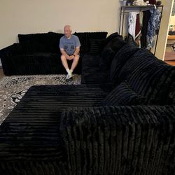 Beautiful XL Oversized Texan 4pc Sectional Need Gone Asap! $50DOWN 