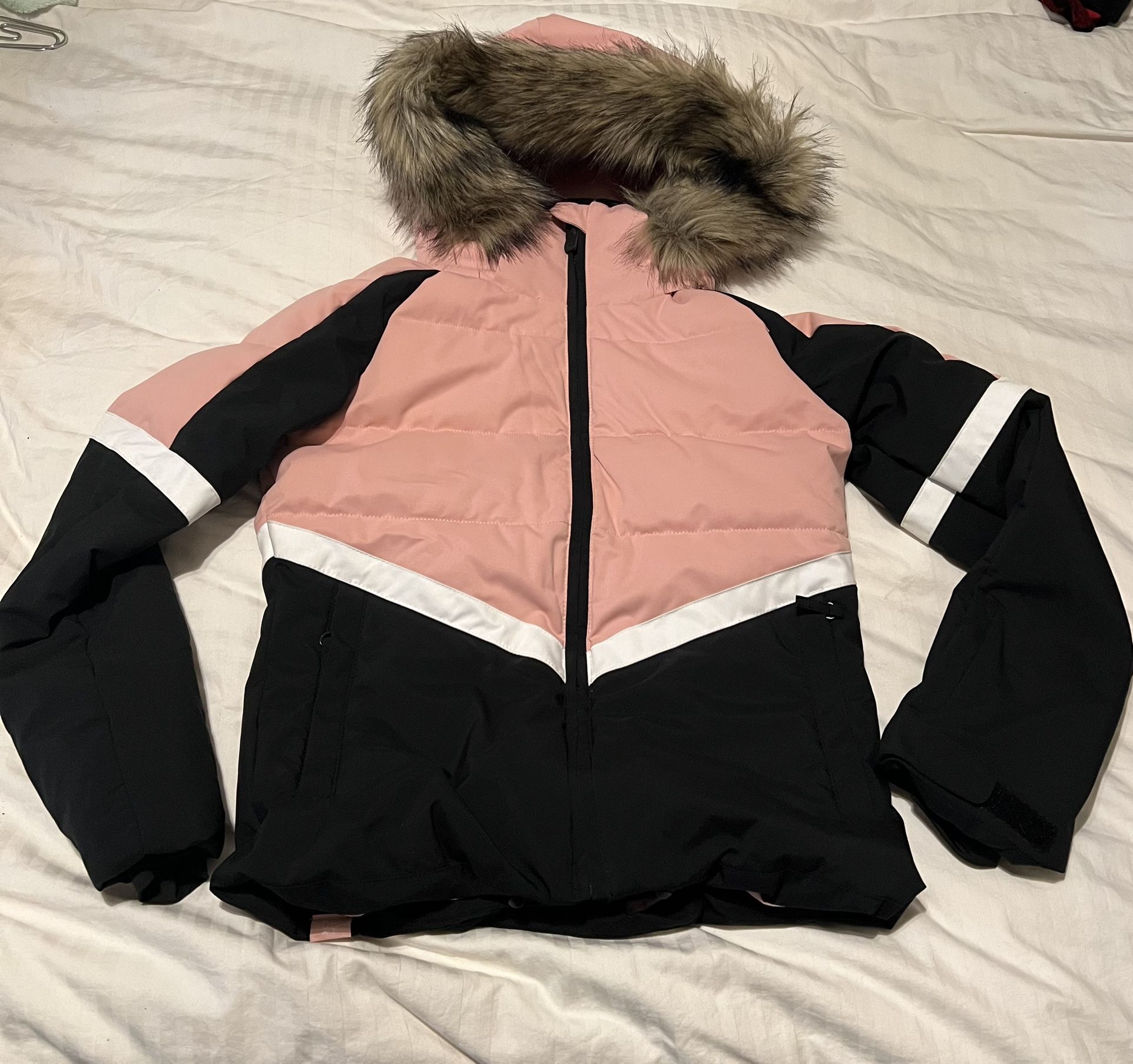 Roxy Snow Jacket And Pants Girls Size 12 And Snow Mittens And