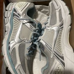 Nike Dunk Low Retro SE ‘White/Light Pumice’