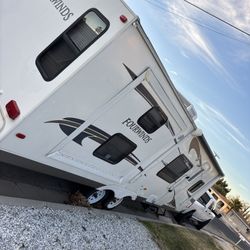 2011 Dutchman four winds