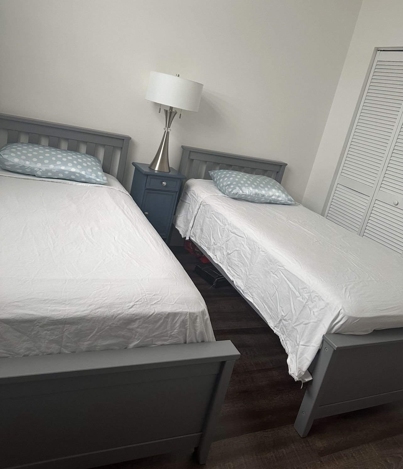 Like New Twin Bed (double)