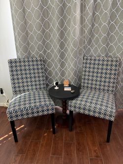 2 Accent Chairs Blue