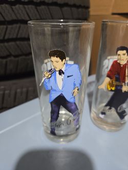 Set of 4 Elvis glasses