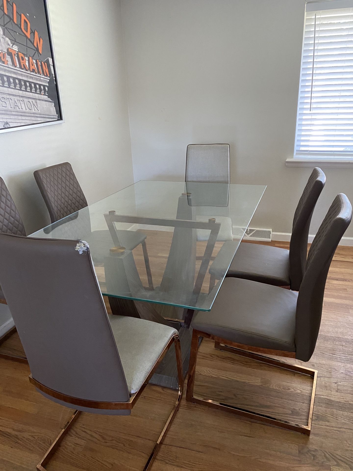 dining table and matching center table