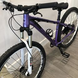 KHS Mountain Bike 27.5”Tires Disc Brakes Trail Fun Ready/Ride