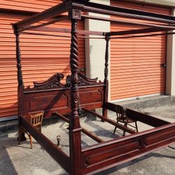 Wood Canopy Wood Frame King Bed. 