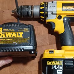 2 DeWalt drills one xrp with steel chuck and gear box dc930  half inch 1/2 