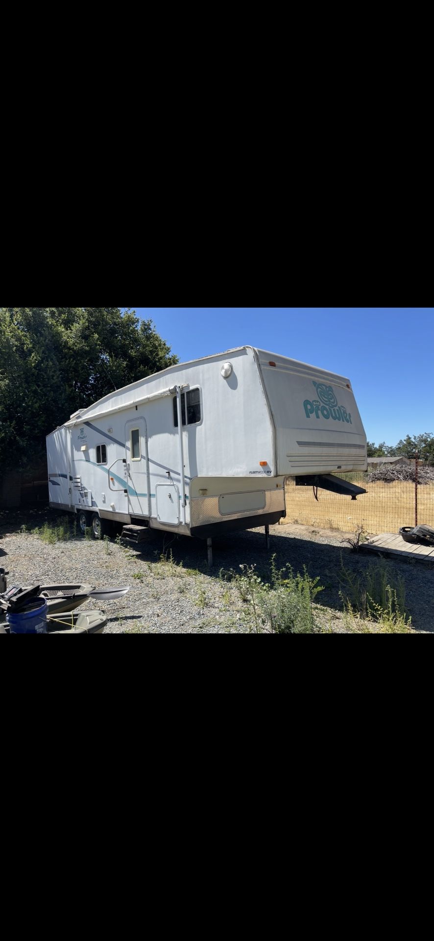 2002 PROWLER 5th wheel
