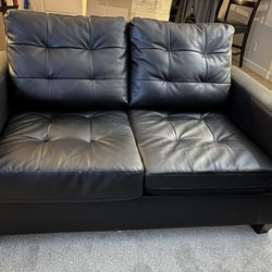 Couches 2 Piece