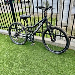 DIAMONDBACK OCTANE YOUTH MOUNTAIN BIKE 24” Wheels 