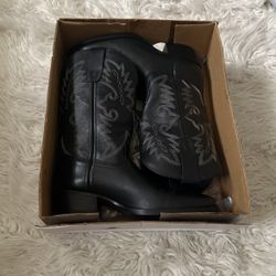 Cowgirl Boots Size 6