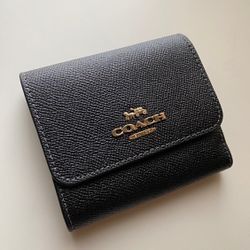 Coach small trifold Wallet in black leather