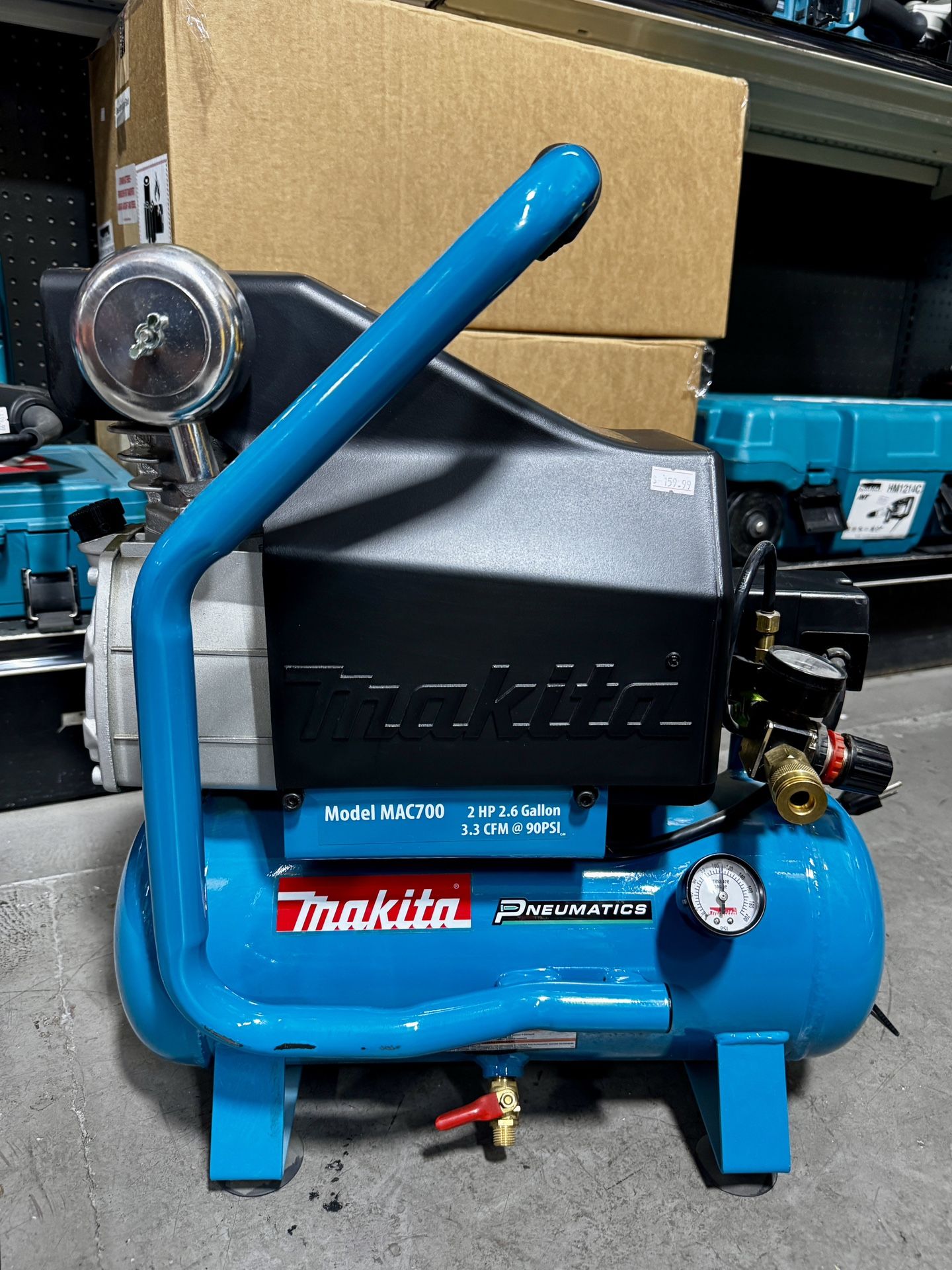 Makita 2.6gal 130max Psi 80dBA Hot Dog Air Compressor