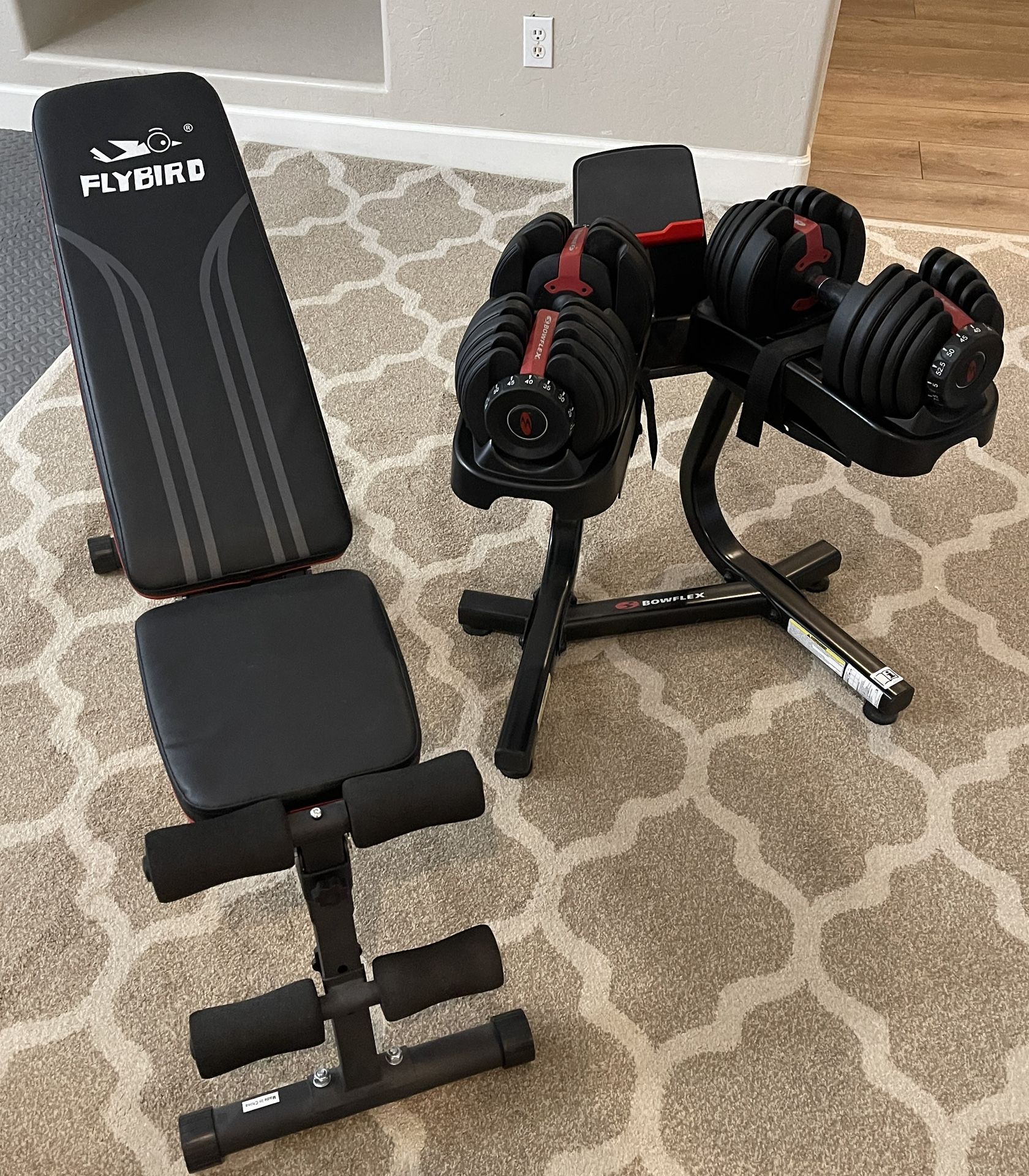 Bowflex 552 Adjustable Dumbells With Stand And Bench