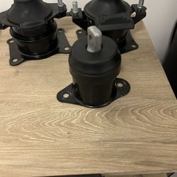 Motor Mounts 