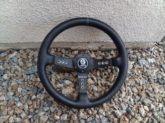 Sparco steering wheel with steering hub