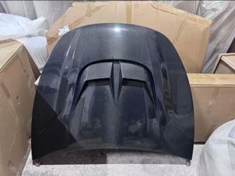 Tesla Model Y Real Carbon Fiber Hood with Scoops Robot Viento RPMTesla New fits 2020-2025