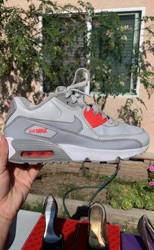 New and Used Clothing & shoes for Sale in Long Beach, CA New and Used Clothing & shoes for Sale in Long Beach, CA