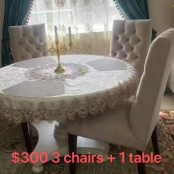 Dinning table And 3 Chairs 