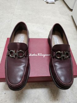 Salvatore Ferragamo Rolo Size 9