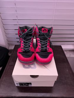 Nike SB Dunk High Run The Jewels Size 6 Women
