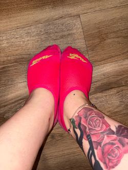 Pair of woman’s no show size 9 socks