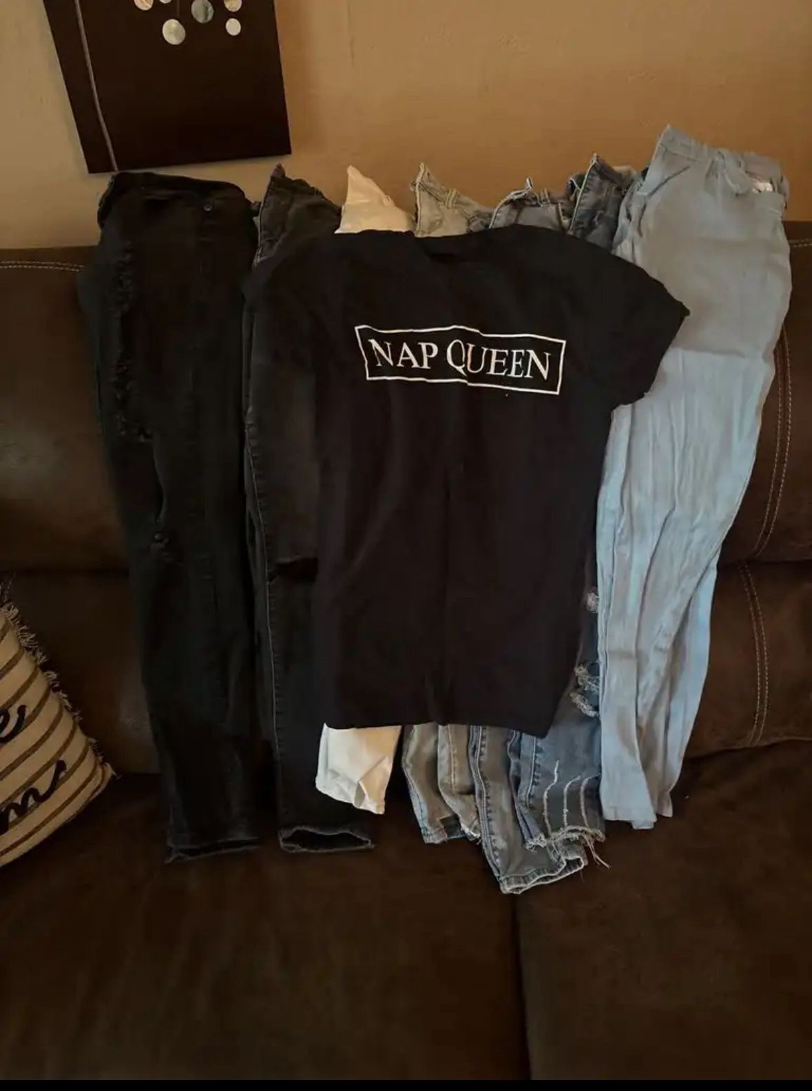 Bundle Of 7 Pair Of Jeans Sizes Range From Size 3 To 6