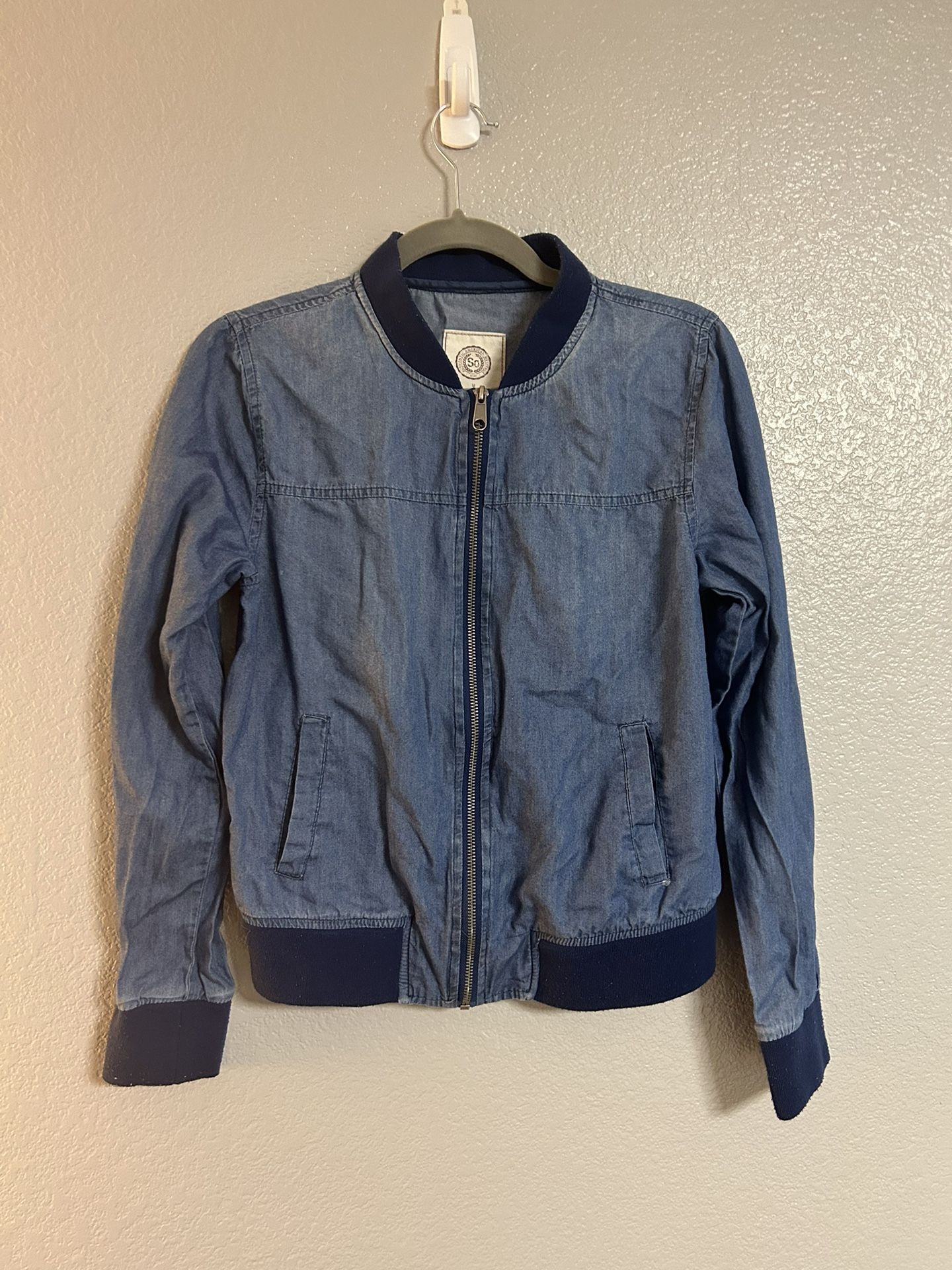 Women’s OS blue lightweight zip up Bomber Jacket sweater Size medium