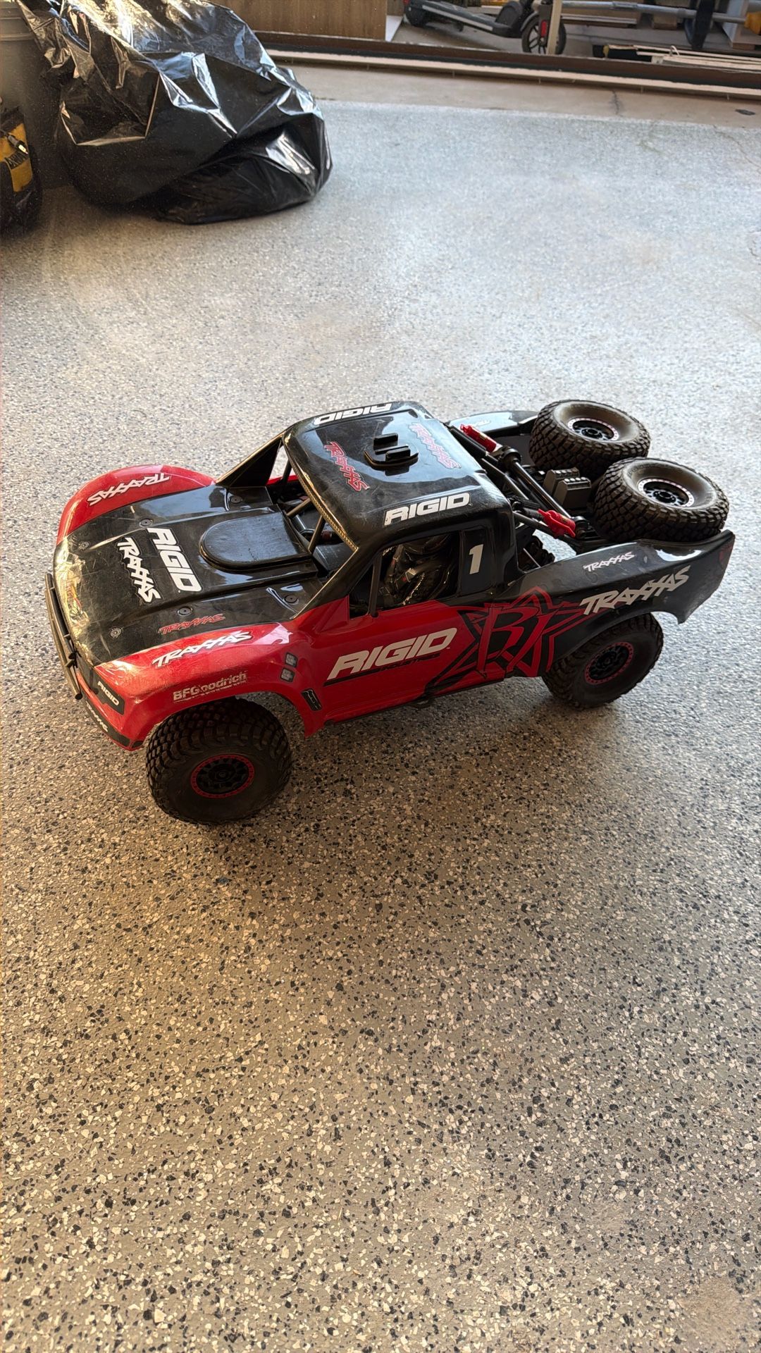 UDR Traxxas