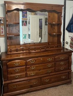 Dresser with mirror/hutch