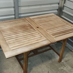  Teak Table And 4 Chair Patio Set