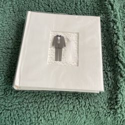 WEDDING ALBUM NEW WITH MORE THAN 30 DOUBLE PICTURE PAGES