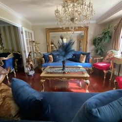 Very  Beautiful gorgeous Victorian living room set Brand New