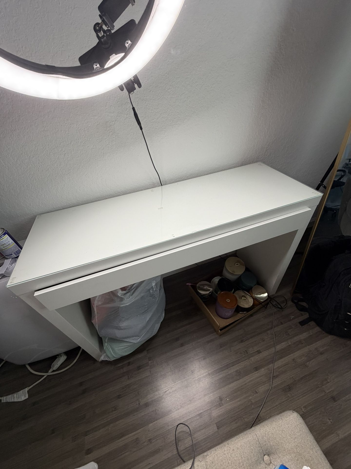 White Makeup Table