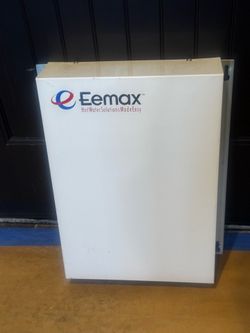 Eemax Pro 18240 Electric Hot Water Heater - Point of Use
