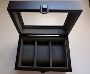New wooden watch box