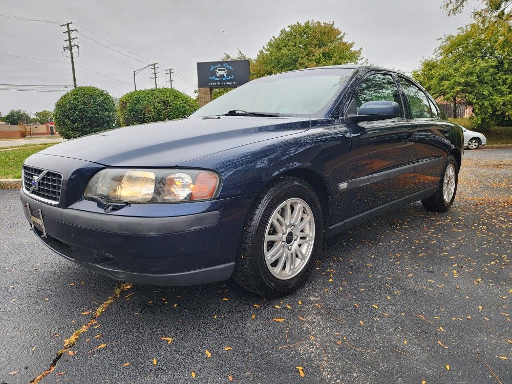 2004 Volvo S60