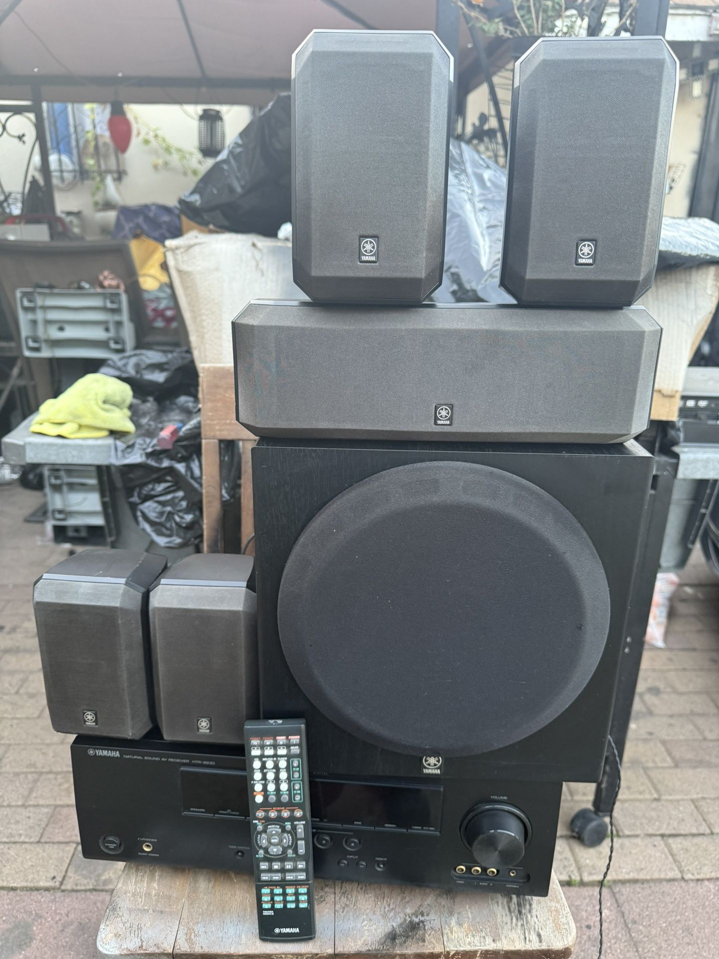 Yamaha Receiver And Speakers