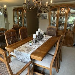 11 Piece Complete Dining Room Set - $800