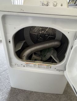 2020 GE Washer and Dryer Set in Good Condition White Finish - Ontario, CA