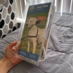Easy Walk No-Pull Harness By Pet safe
