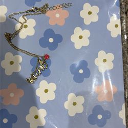 Aunt necklace