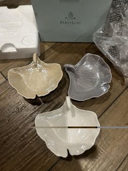 VINTAGE PartyLite Beautiful Gingko Leaves Tealight Trio Candle Holders P9932 NEW