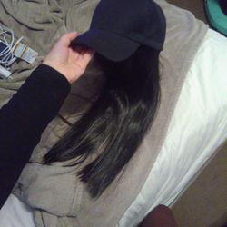 20 In Black Extensions With Hat Connected 