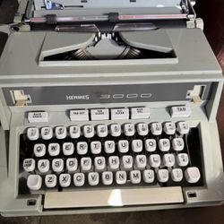 1960S Hermes 3000 Typewriter Made In Switzerland