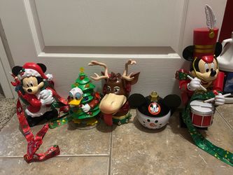Disney parks sipper lot set of 5