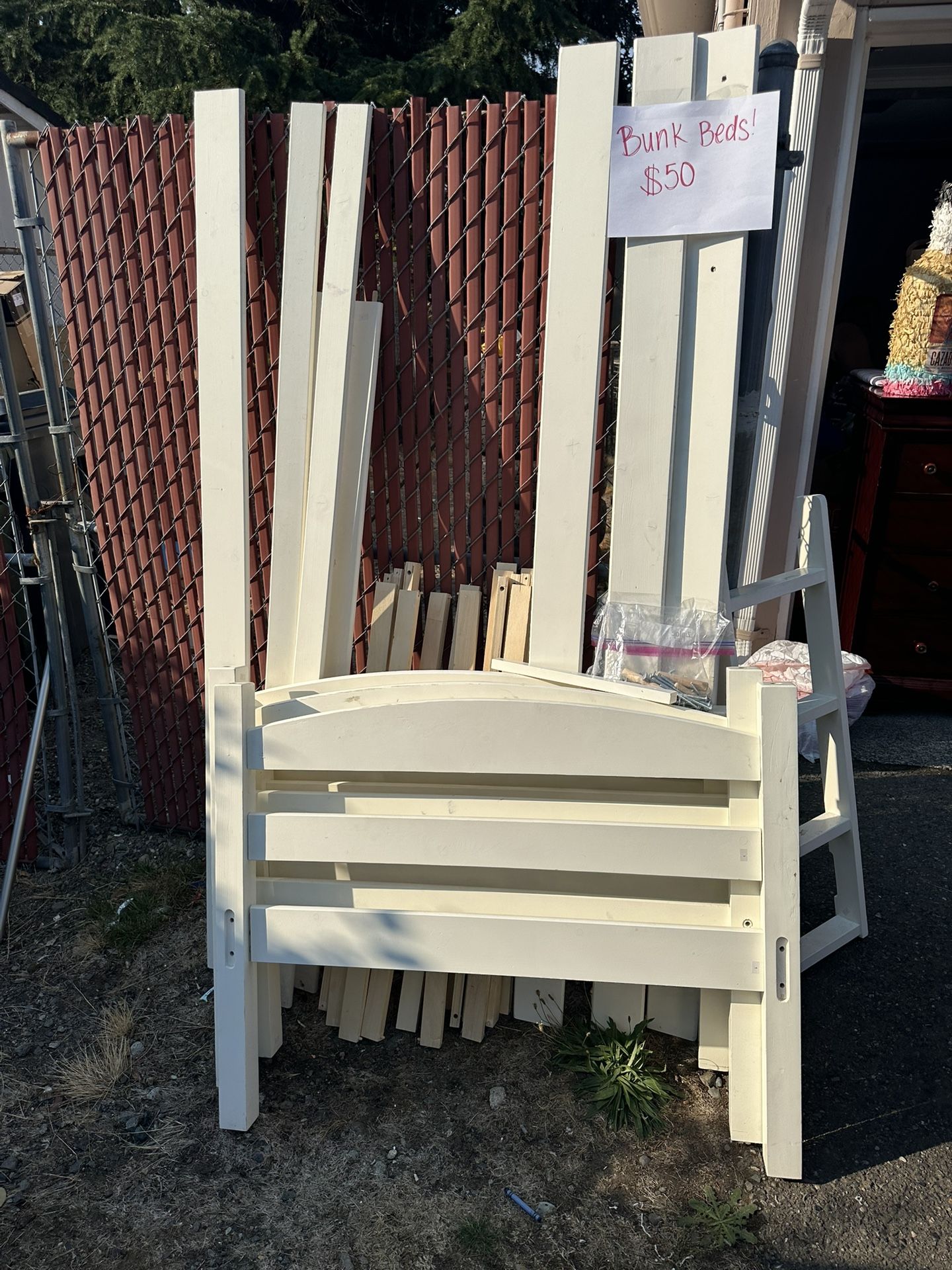 FREE BUNK BEDS